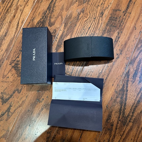 Prada 2024 sunglasses main image 8